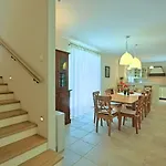 Villa Alma Marcana